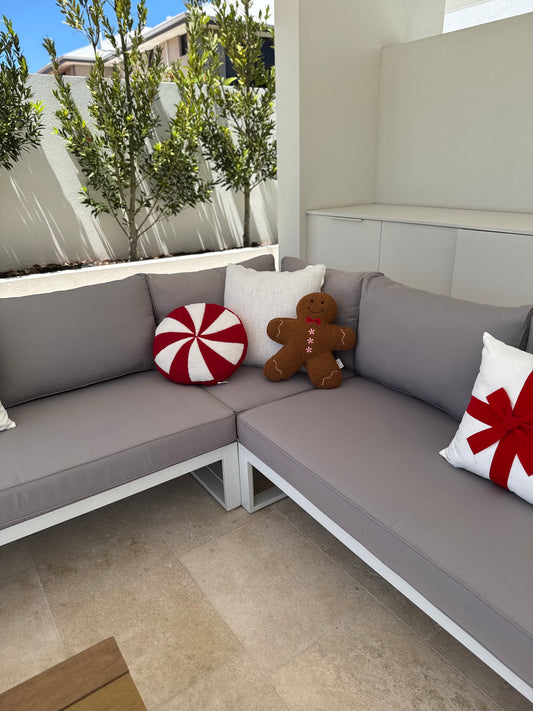 Ella aluminium outdoor lounge & coffee table