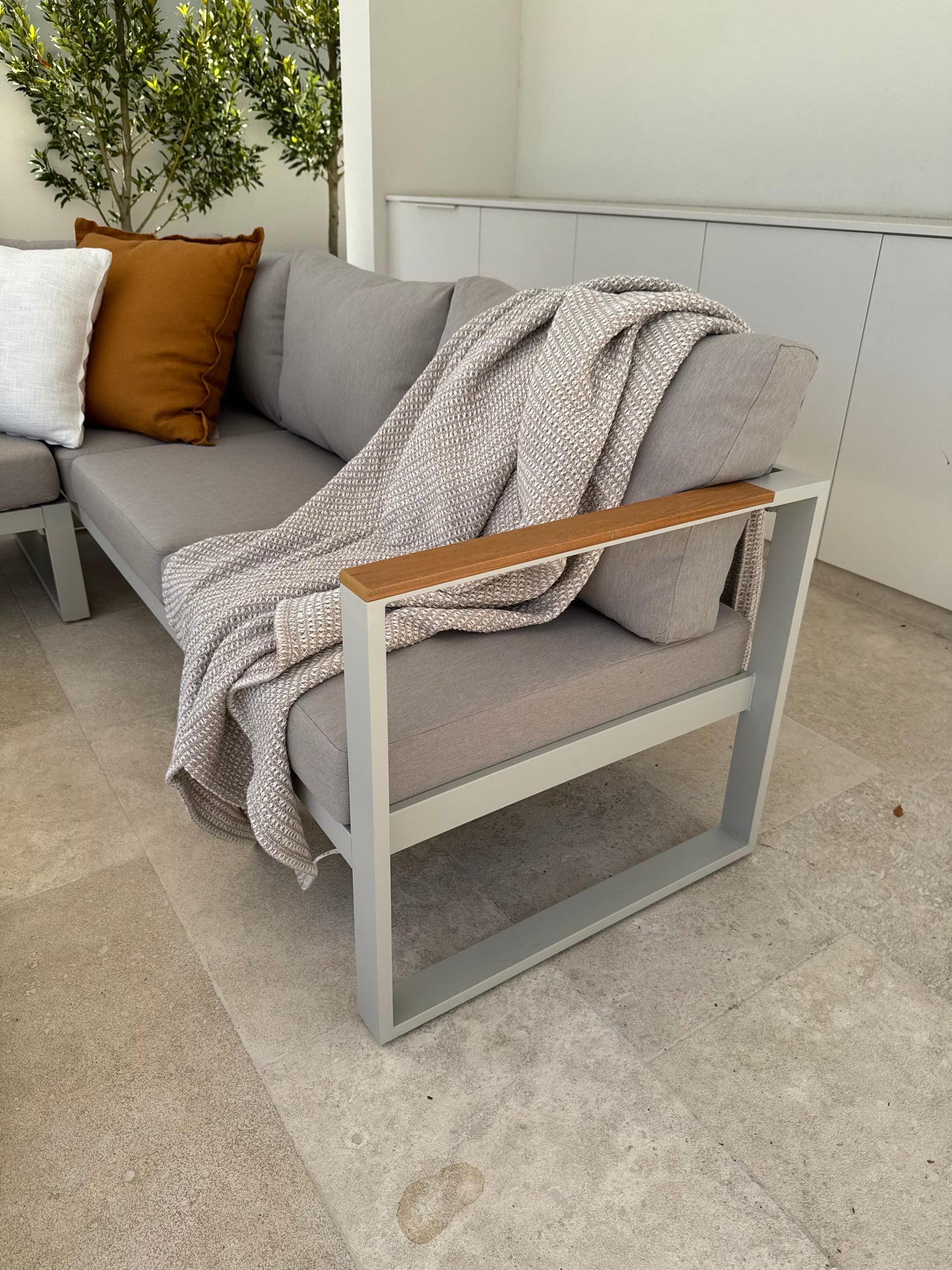 Jordan aluminium outdoor sofa set