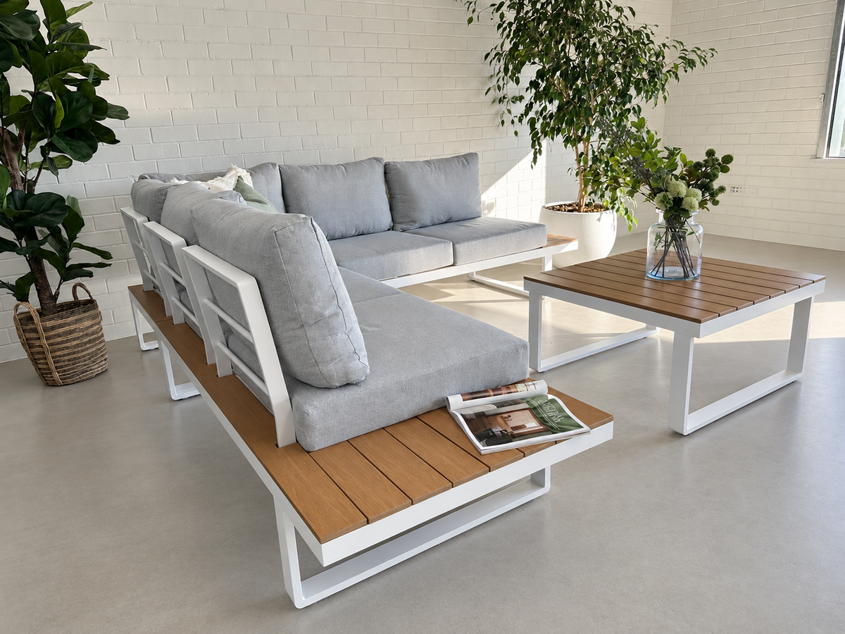 Theodore 5 seater modular with coffee table | White