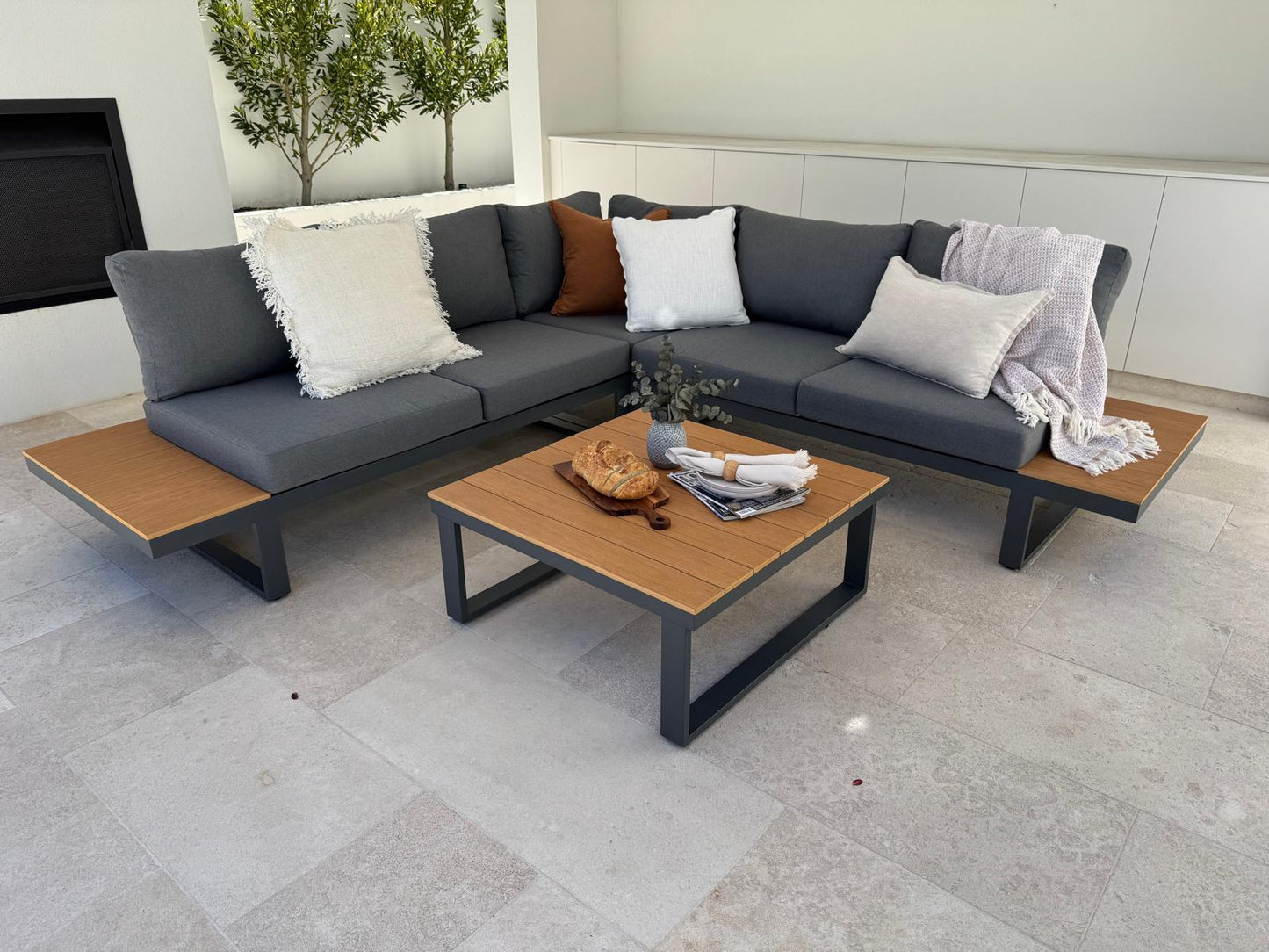 Theodore aluminium outdoor lounge & coffee table GREY