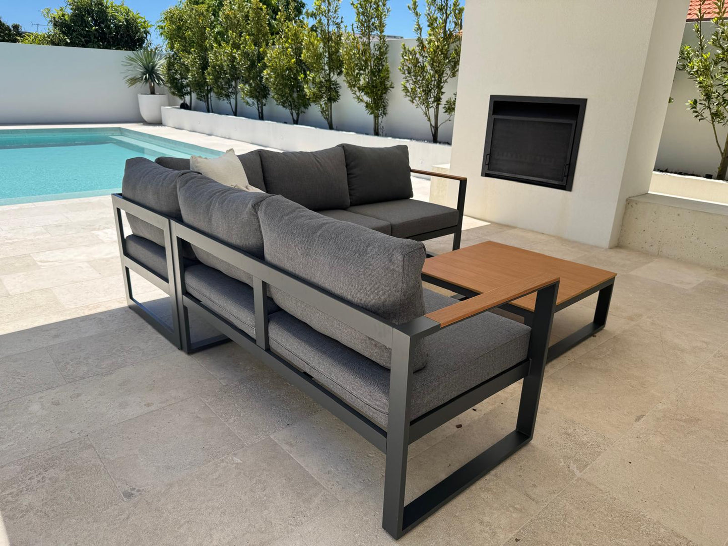 Jordan aluminium outdoor sofa and coffee table GREY